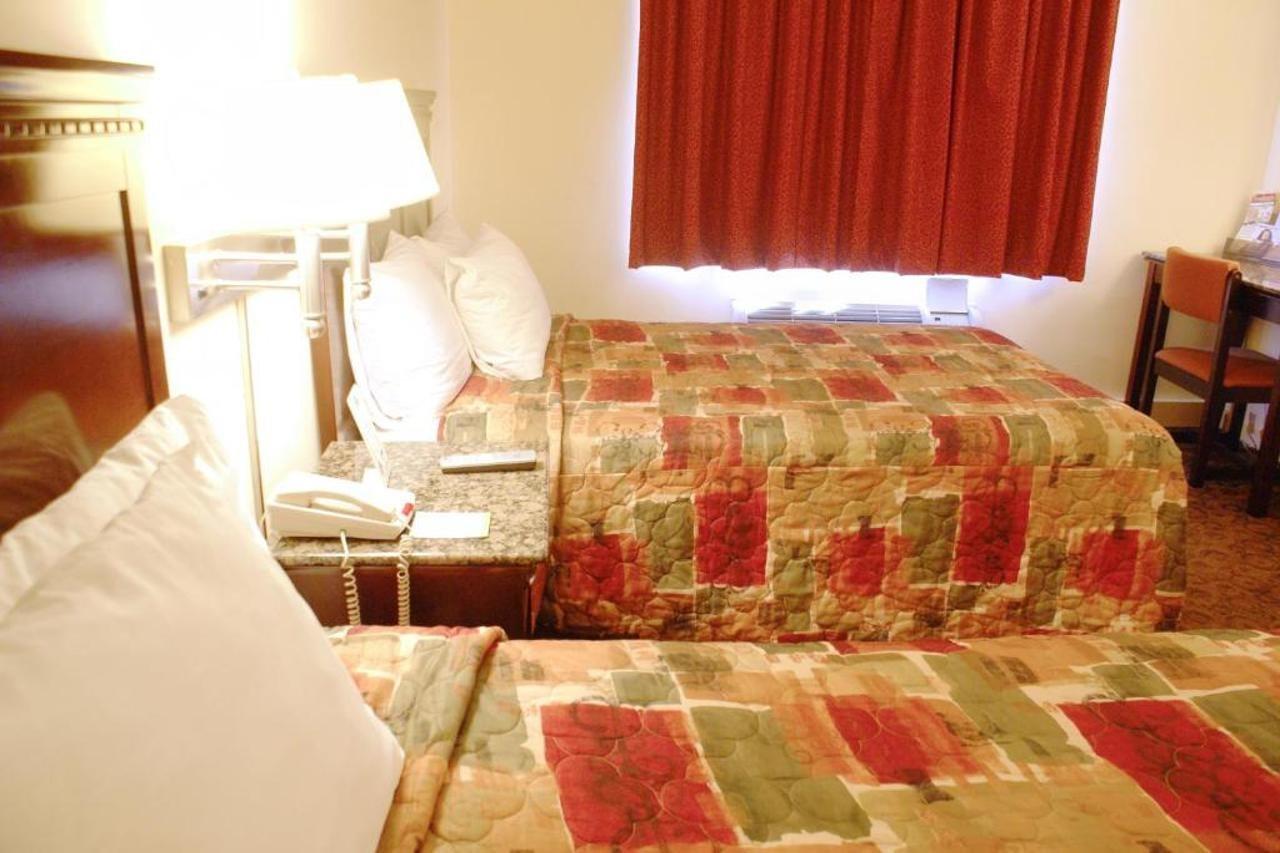 Rodeway Inn Philadelphia Exterior photo